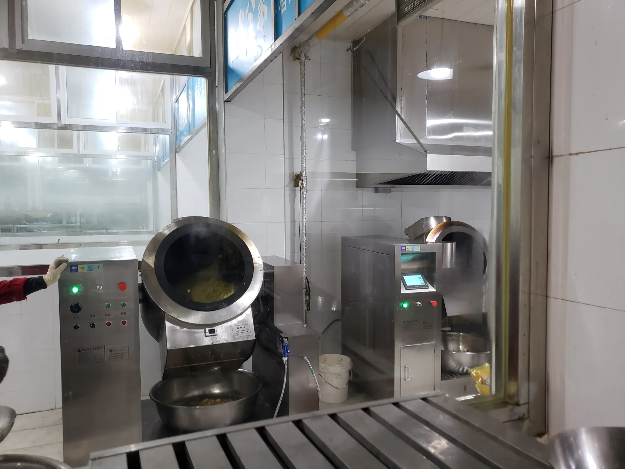 X2 Dual-Wok Smart Cooking Robot